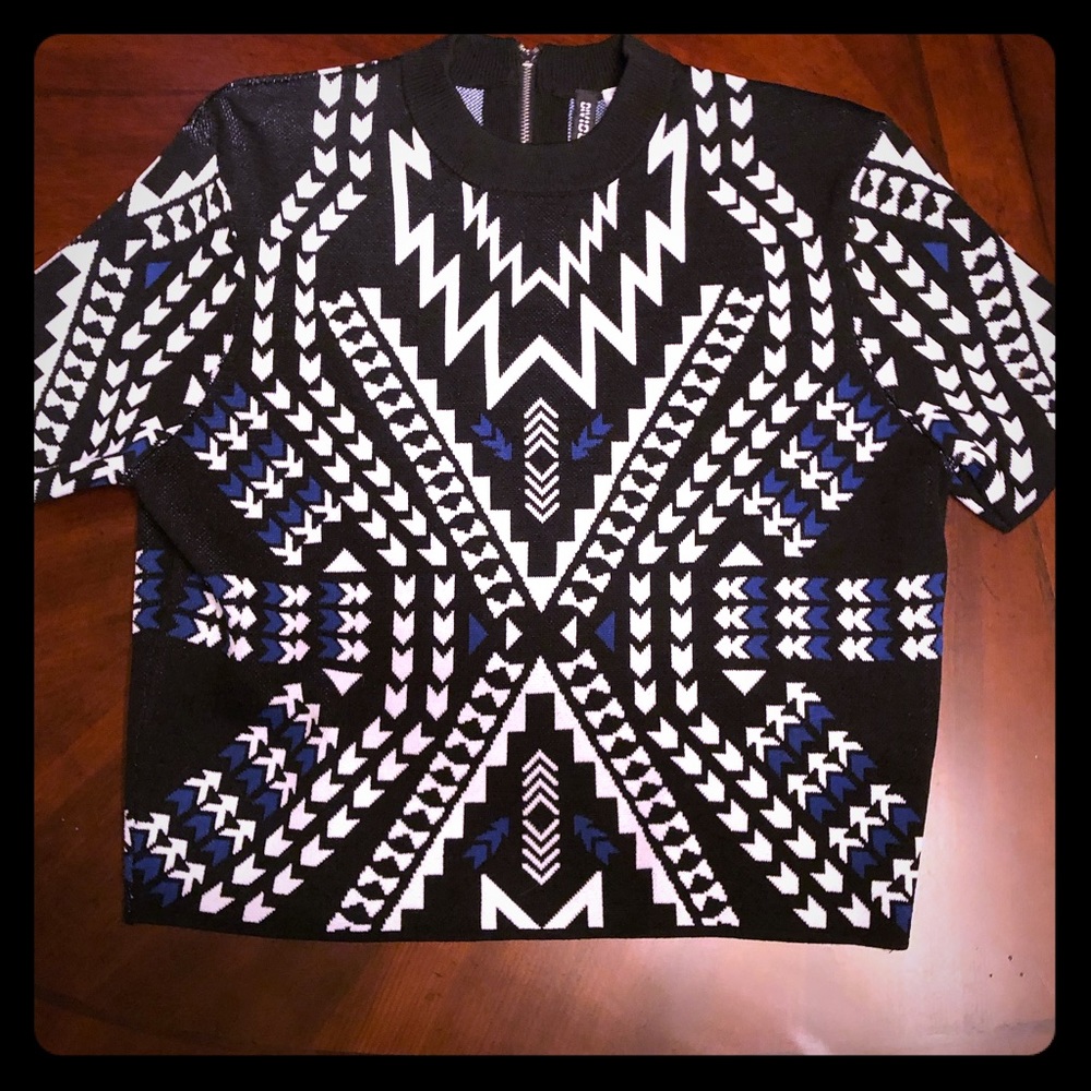 Divided print crop top